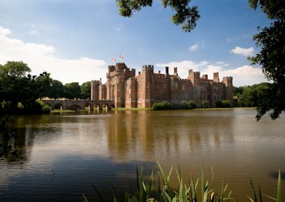 Herstmonceux wedding photographer based in east sussex